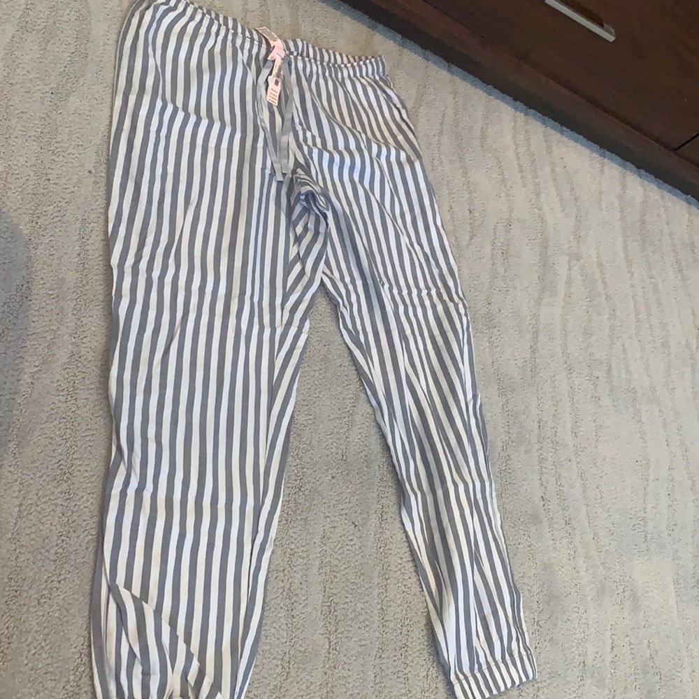NWT Victoria’s Secret Jogger Pajama Pants size M